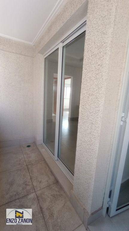 Apartamento para alugar com 2 quartos, 64m² - Foto 10