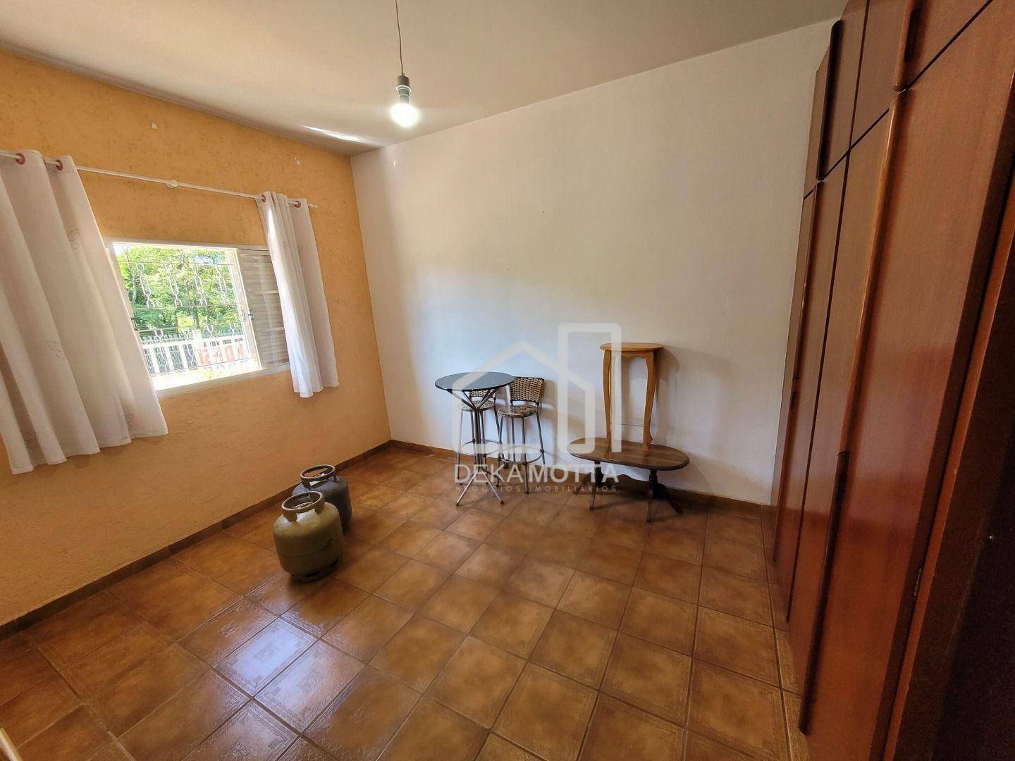 Casa à venda com 3 quartos, 251m² - Foto 8