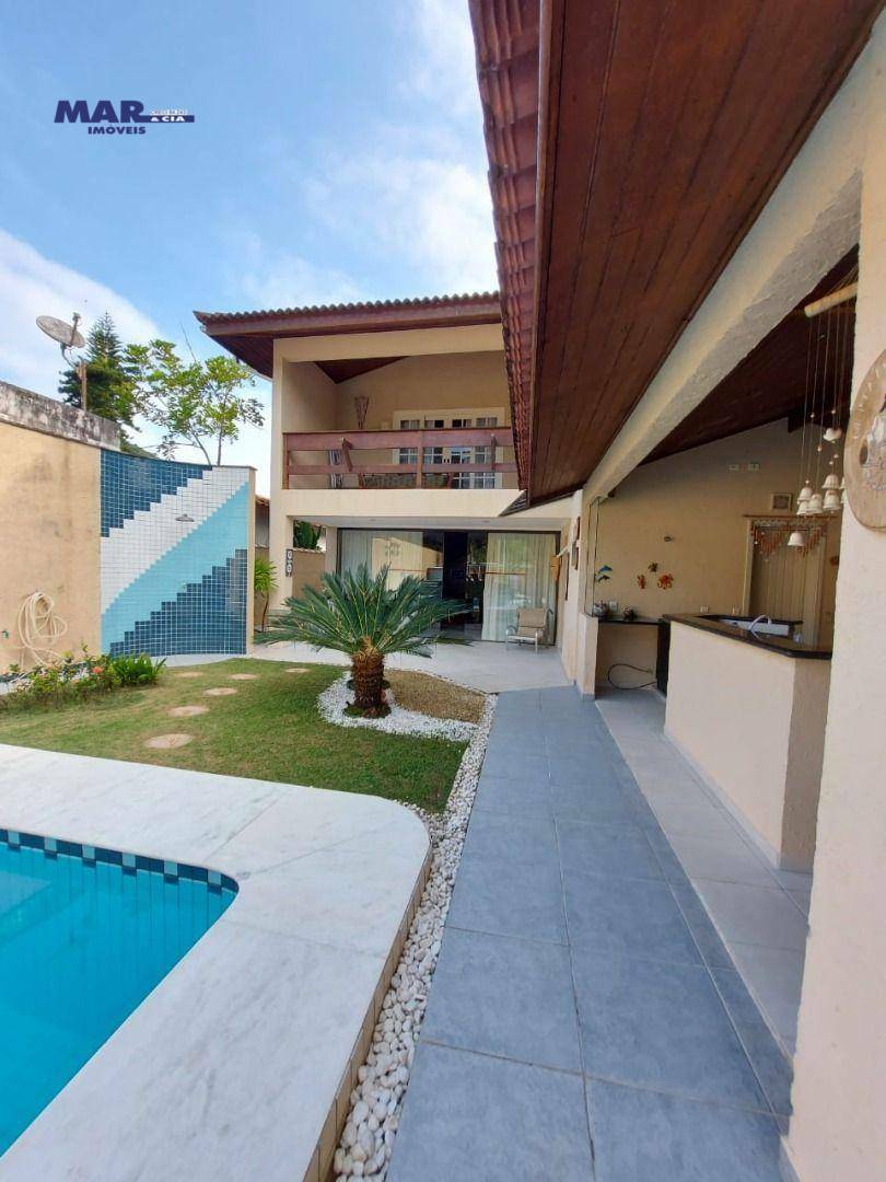 Casa à venda com 4 quartos, 250m² - Foto 4