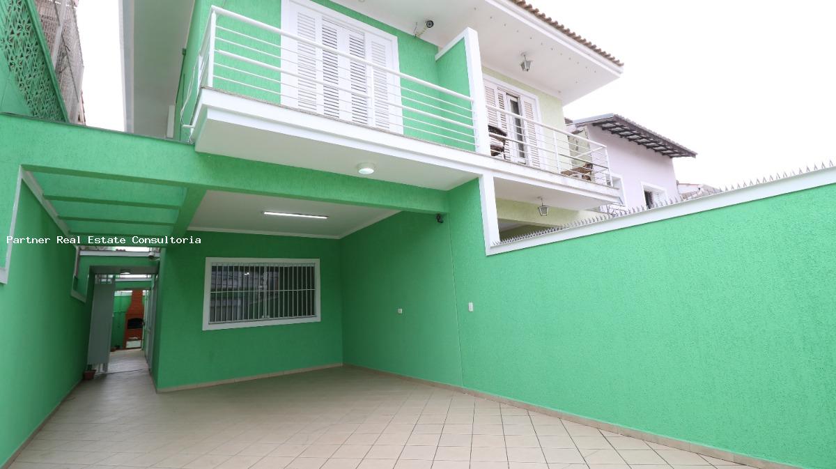 Casa à venda com 3 quartos, 135m² - Foto 1