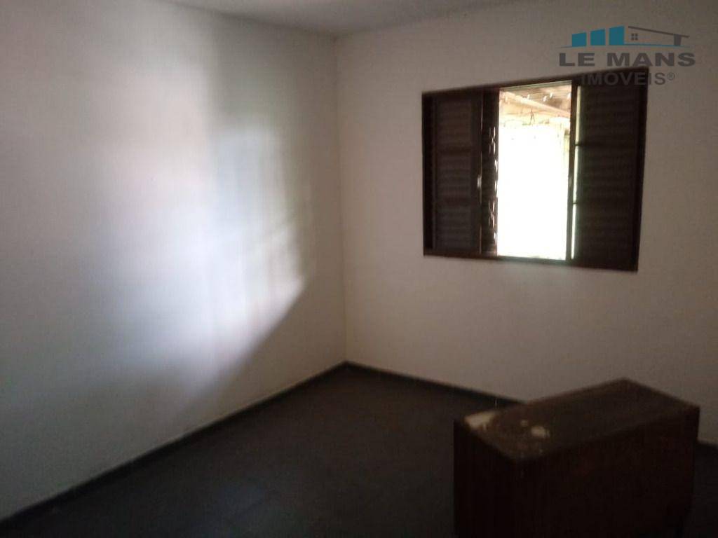 Casa à venda com 3 quartos, 120m² - Foto 4