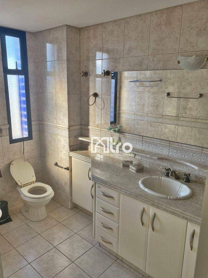 Apartamento à venda com 4 quartos, 180m² - Foto 17