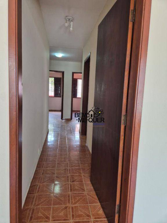 Casa à venda e aluguel com 3 quartos, 200m² - Foto 12