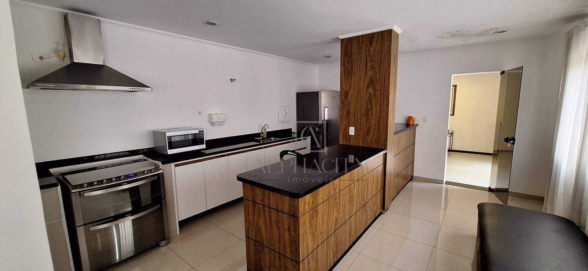 Apartamento para alugar com 3 quartos, 151m² - Foto 7