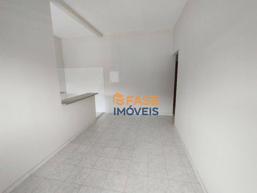 Apartamento à venda com 2 quartos, 66m² - Foto 4