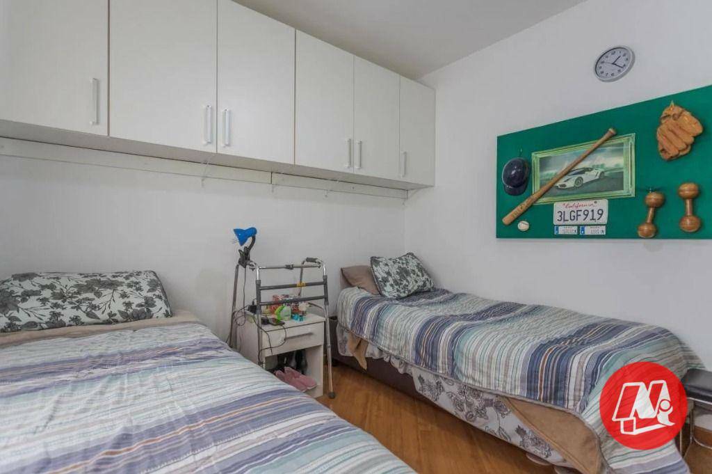 Apartamento para alugar com 3 quartos, 206m² - Foto 10