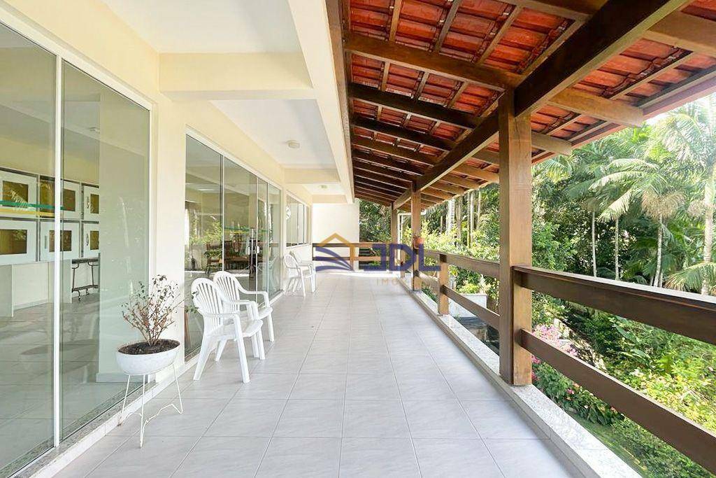 Casa à venda com 6 quartos, 543m² - Foto 8