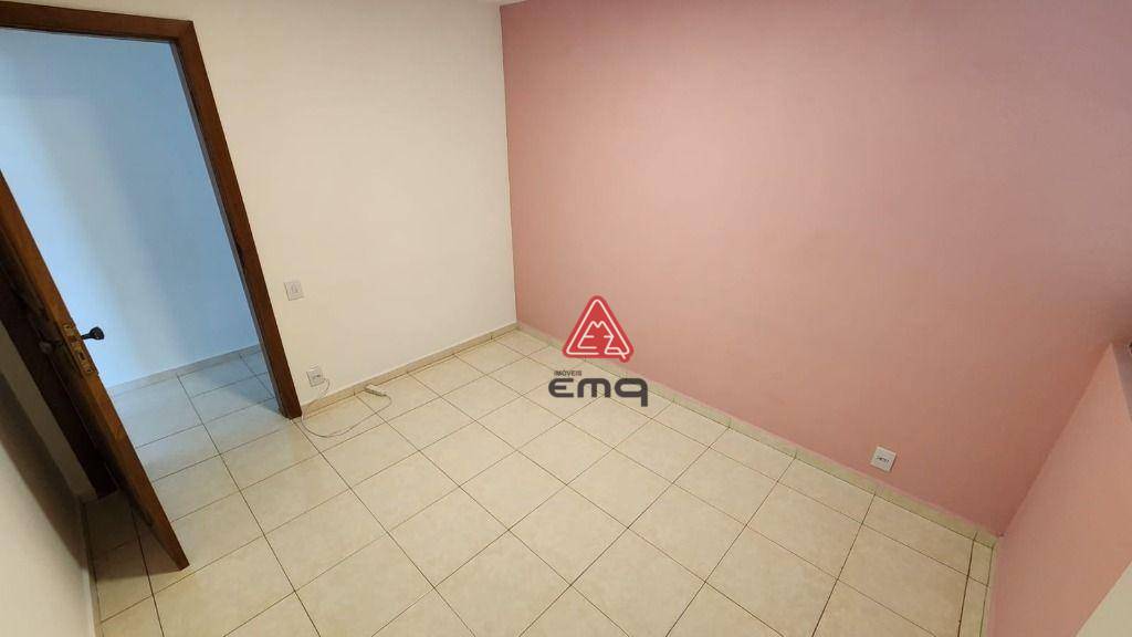 Apartamento para alugar com 3 quartos, 142m² - Foto 3