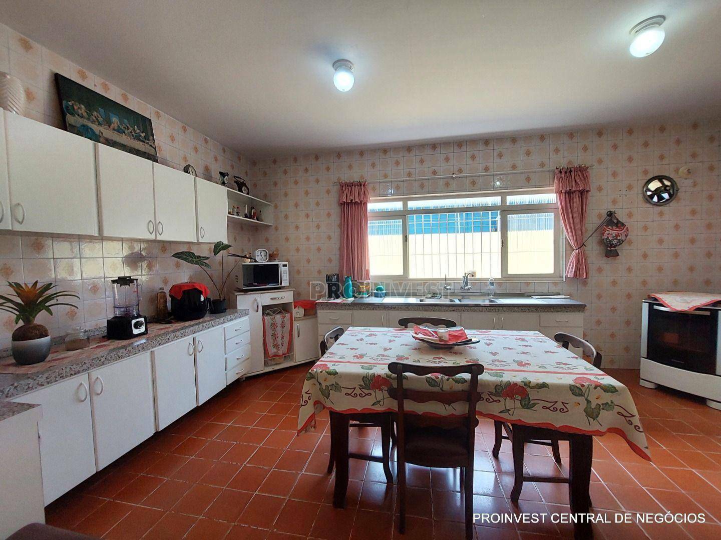 Casa à venda e aluguel com 3 quartos, 166m² - Foto 17
