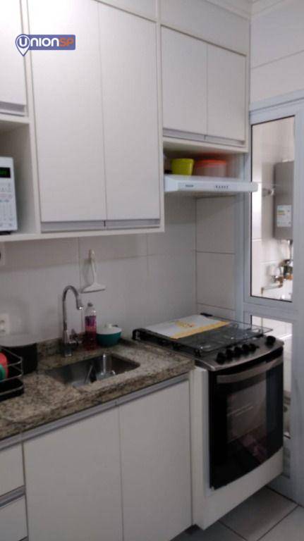 Apartamento à venda com 2 quartos, 60m² - Foto 16