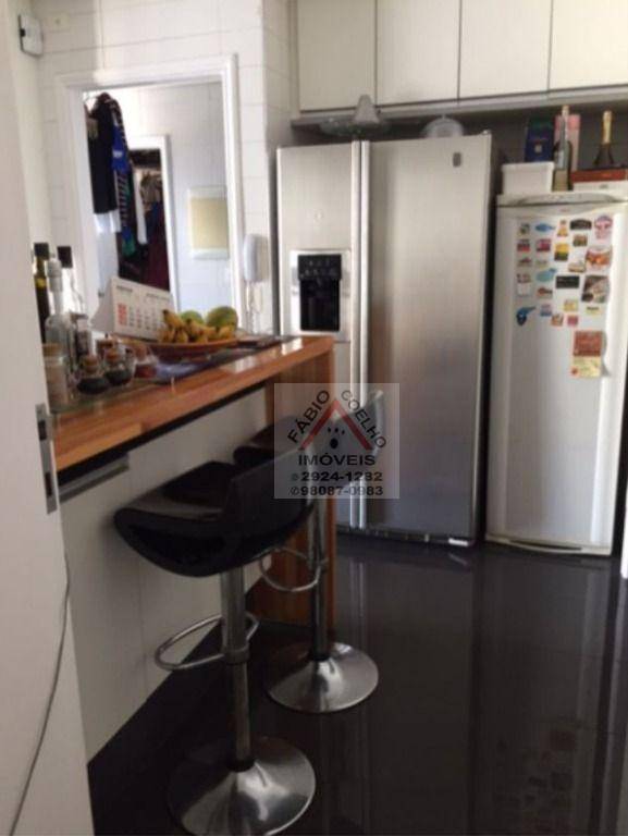 Apartamento à venda com 4 quartos, 196m² - Foto 10