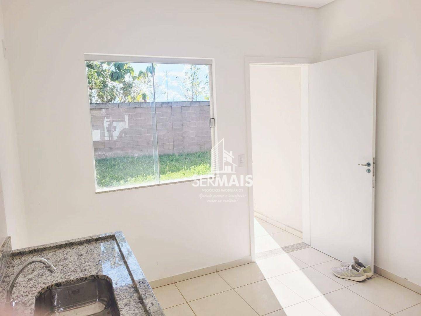 Casa de Condomínio à venda com 3 quartos, 70m² - Foto 2