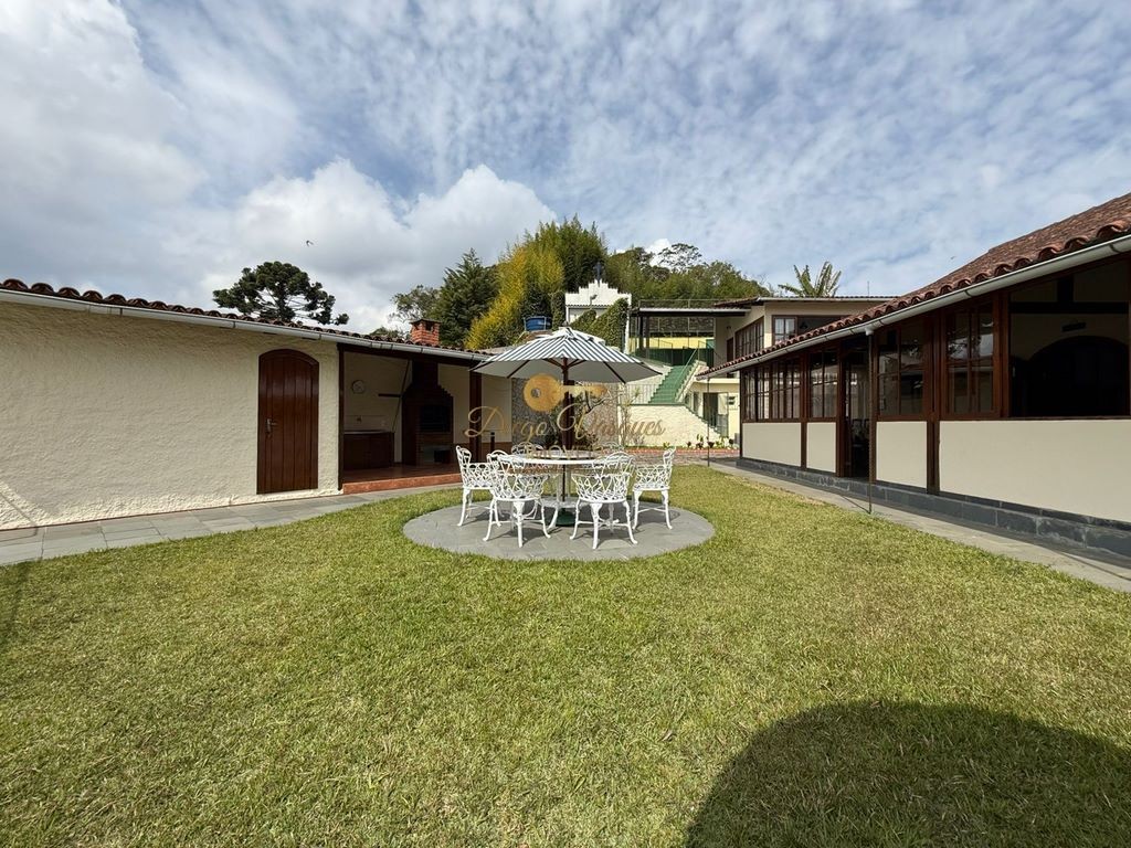 Casa à venda com 11 quartos, 1400m² - Foto 9