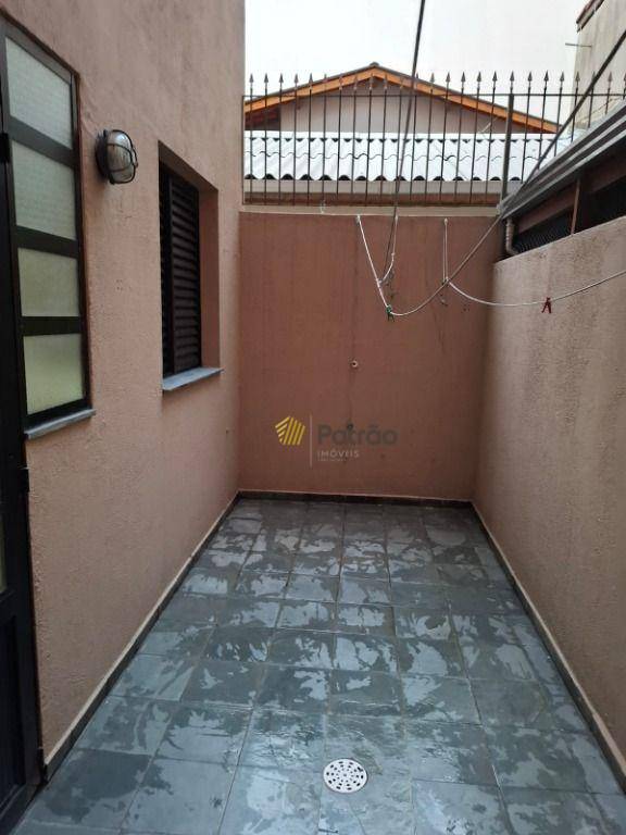 Apartamento à venda com 2 quartos, 70m² - Foto 12