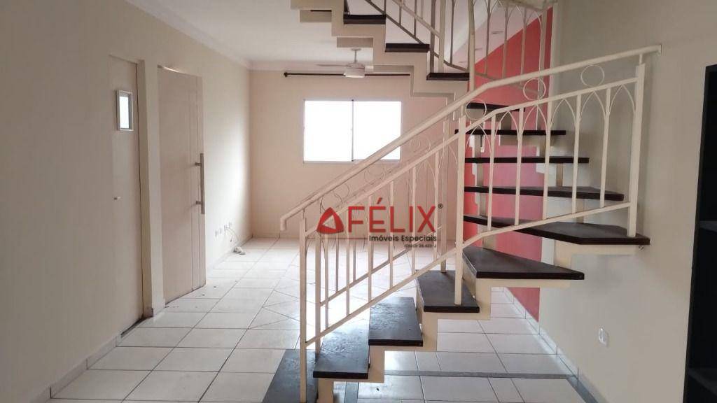 Sobrado à venda e aluguel com 3 quartos, 120m² - Foto 2