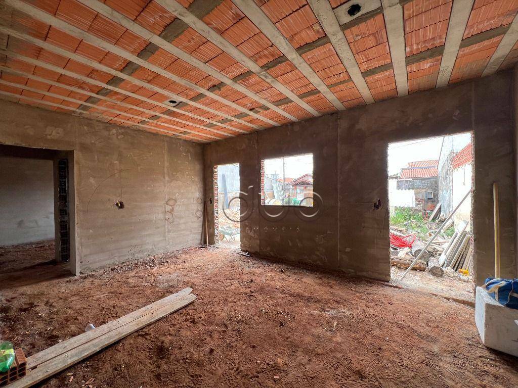 Casa à venda com 3 quartos, 87m² - Foto 4