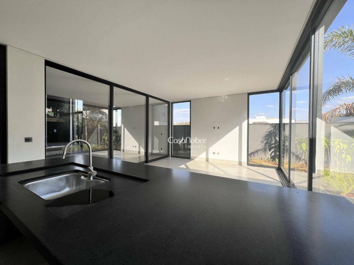 Casa de Condomínio à venda com 4 quartos, 351m² - Foto 18