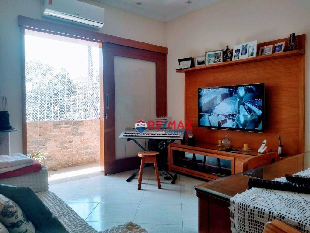 Apartamento à venda com 2 quartos, 45m² - Foto 2