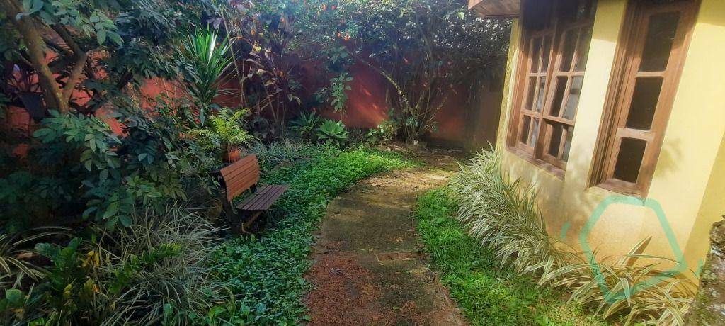 Casa para alugar com 3 quartos, 500m² - Foto 4
