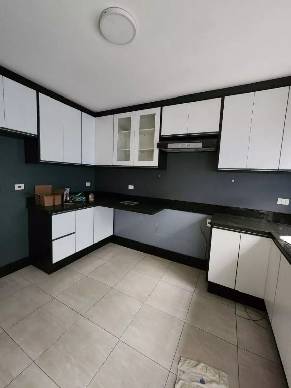 Casa à venda com 2 quartos, 102m² - Foto 1