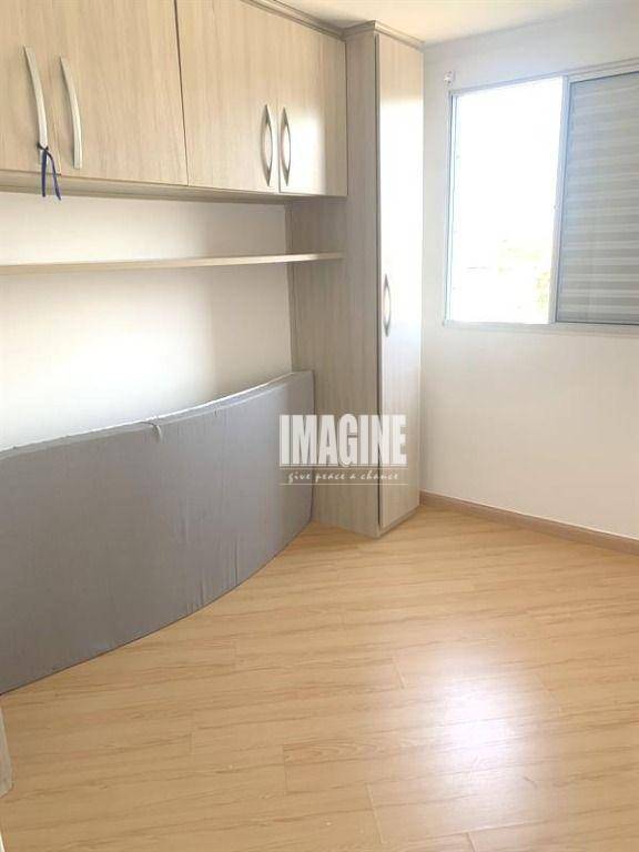 Apartamento à venda com 2 quartos, 50m² - Foto 4