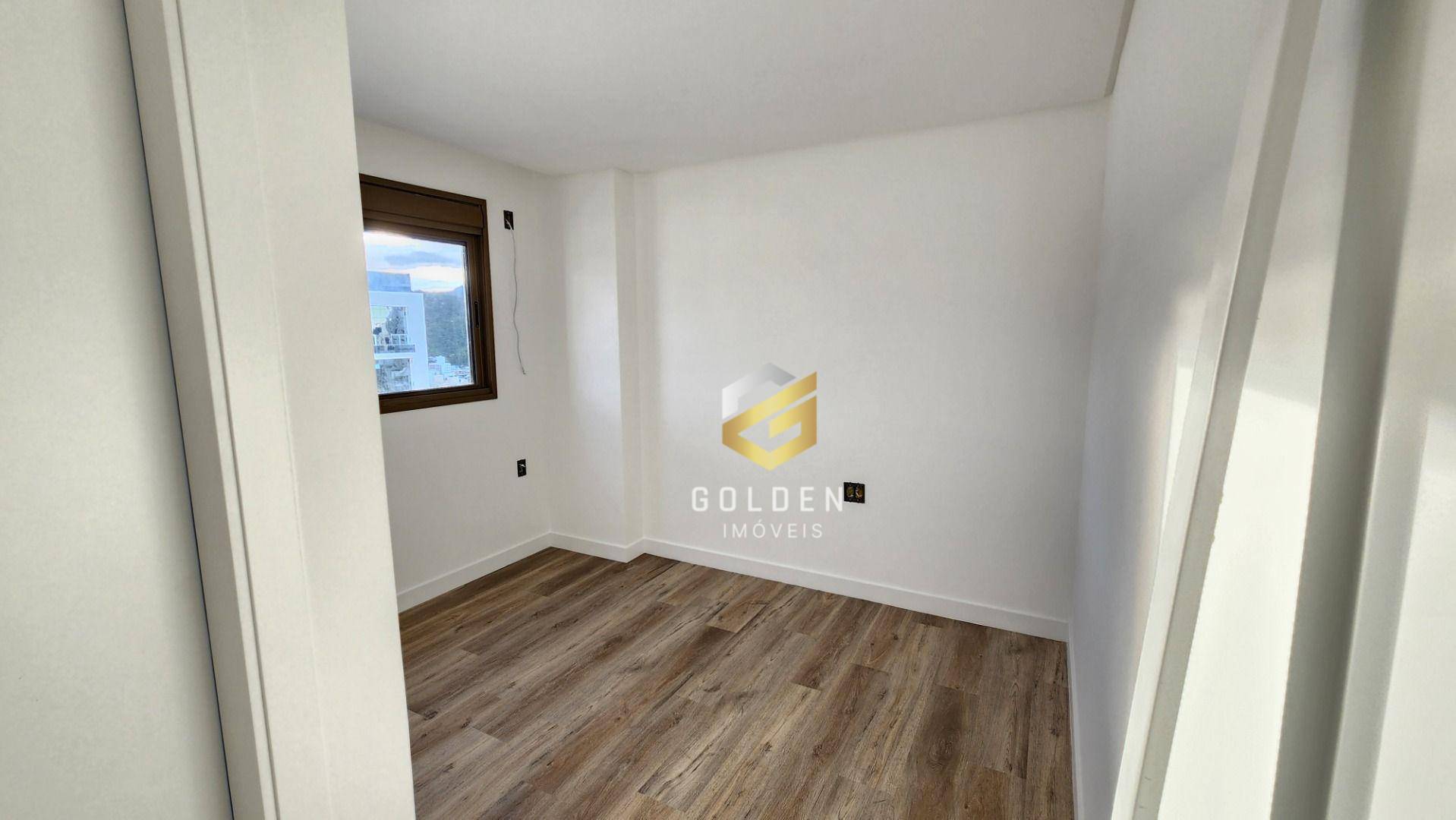 Apartamento à venda com 5 quartos, 238m² - Foto 9