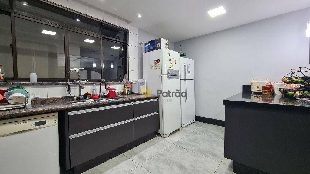 Sobrado à venda com 5 quartos, 306m² - Foto 11