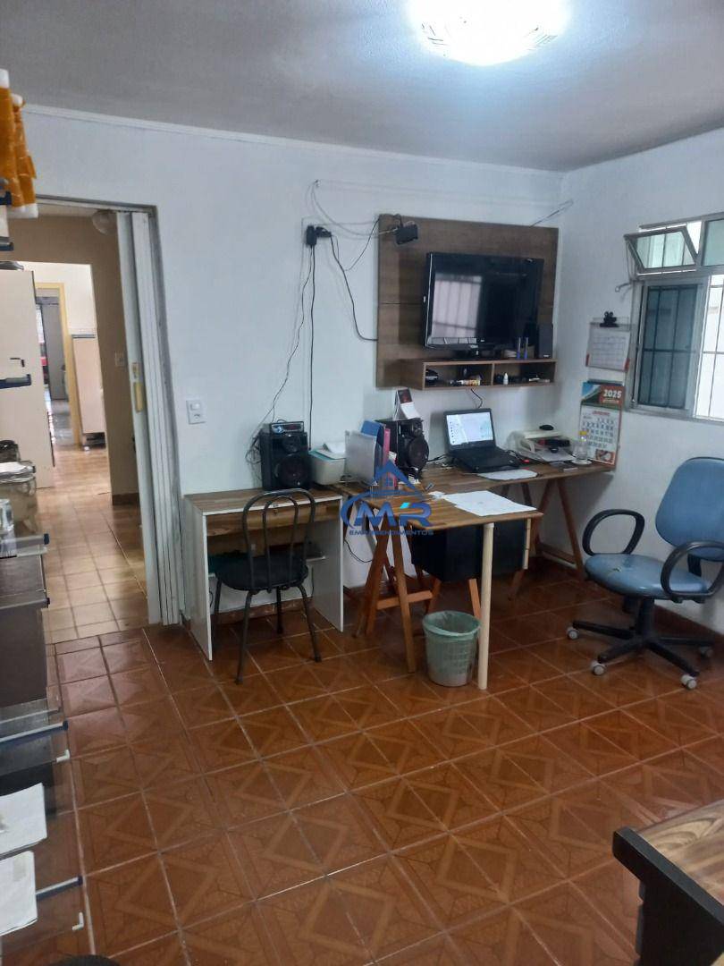 Casa à venda com 3 quartos, 130m² - Foto 12