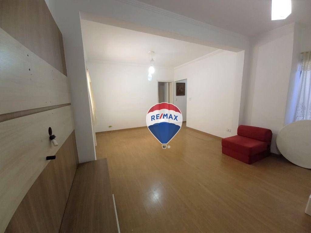 Casa à venda com 3 quartos, 240m² - Foto 6