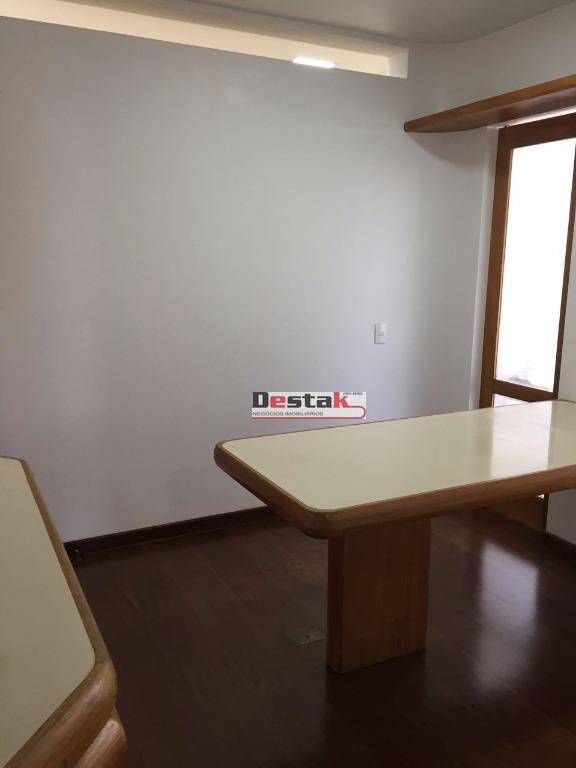 Apartamento à venda com 2 quartos, 240m² - Foto 21