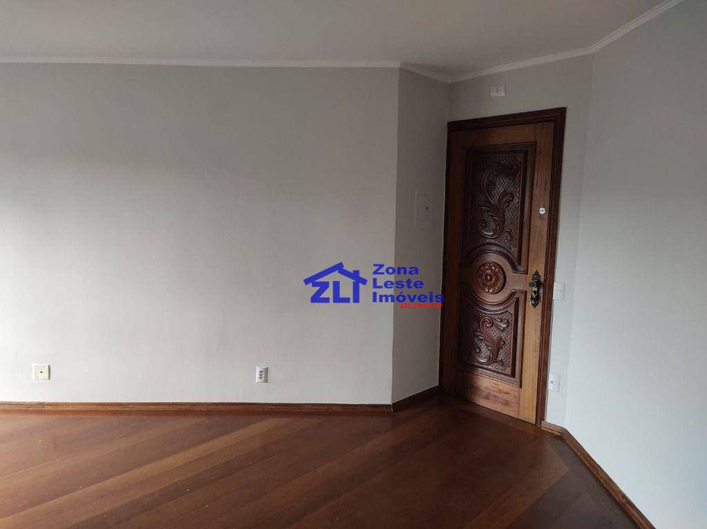 Apartamento à venda com 3 quartos, 70m² - Foto 2