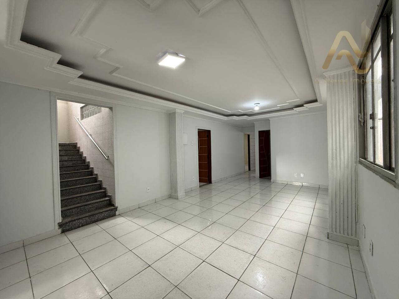 Casa, 5 quartos, 315 m² - Foto 3