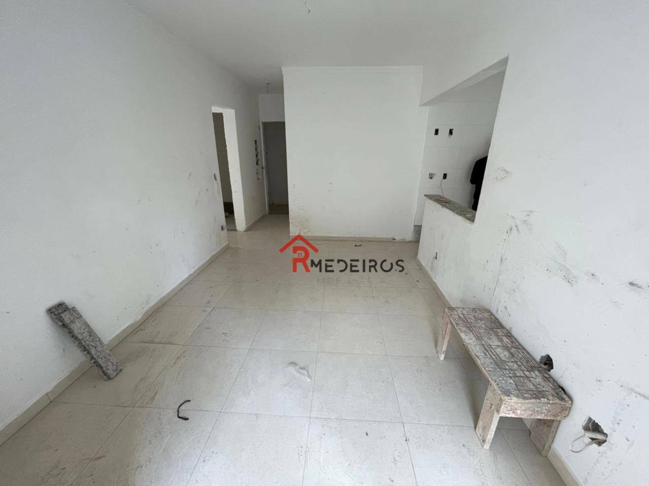 Apartamento à venda com 2 quartos, 62m² - Foto 3