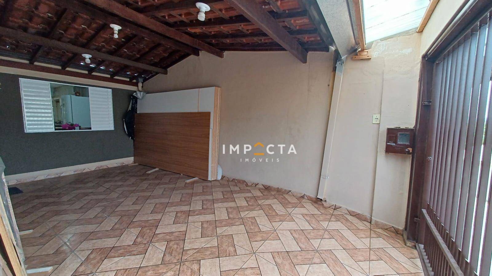 Casa à venda com 3 quartos, 100m² - Foto 1