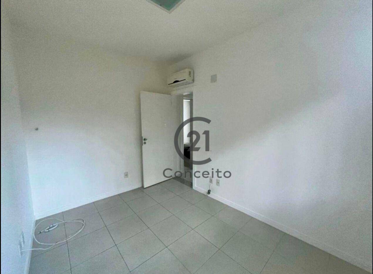 Apartamento para alugar com 3 quartos, 105m² - Foto 17