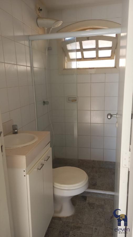 Casa para alugar com 3 quartos, 190m² - Foto 12