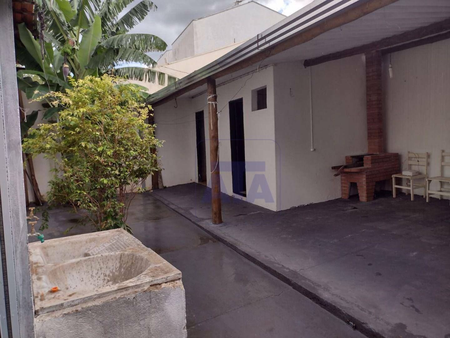 Casa à venda com 3 quartos, 168m² - Foto 10