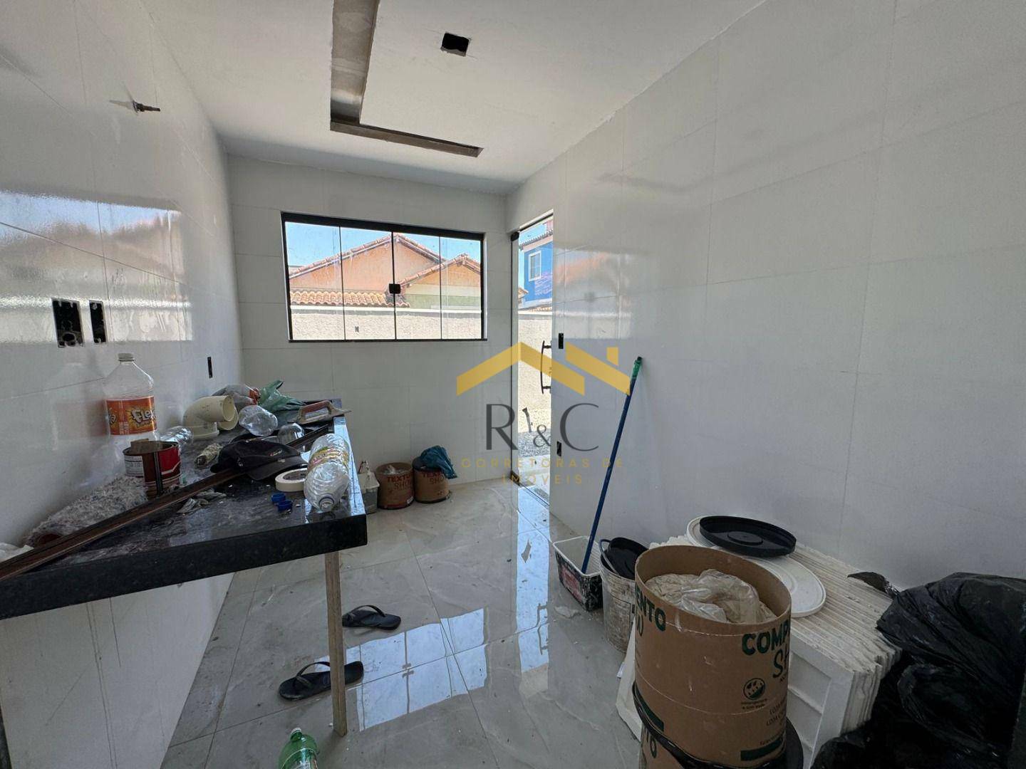 Casa à venda com 3 quartos, 71m² - Foto 6