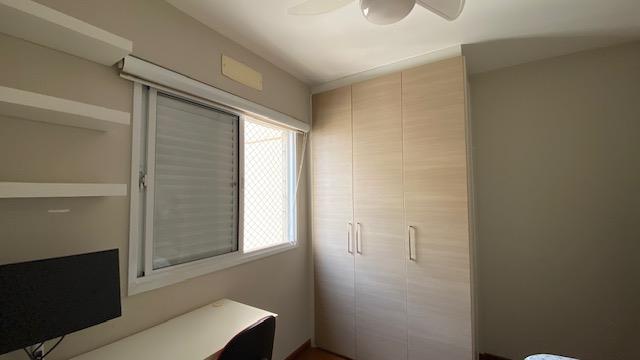 Apartamento para alugar com 3 quartos, 135m² - Foto 42