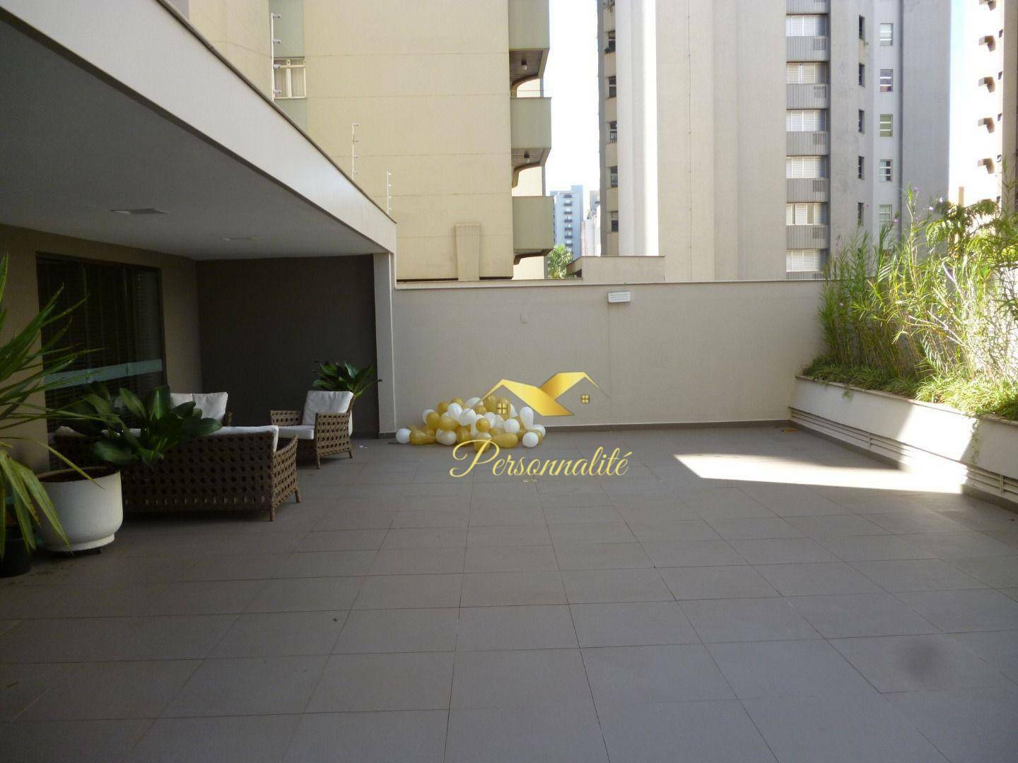 Apartamento à venda com 4 quartos, 205m² - Foto 42