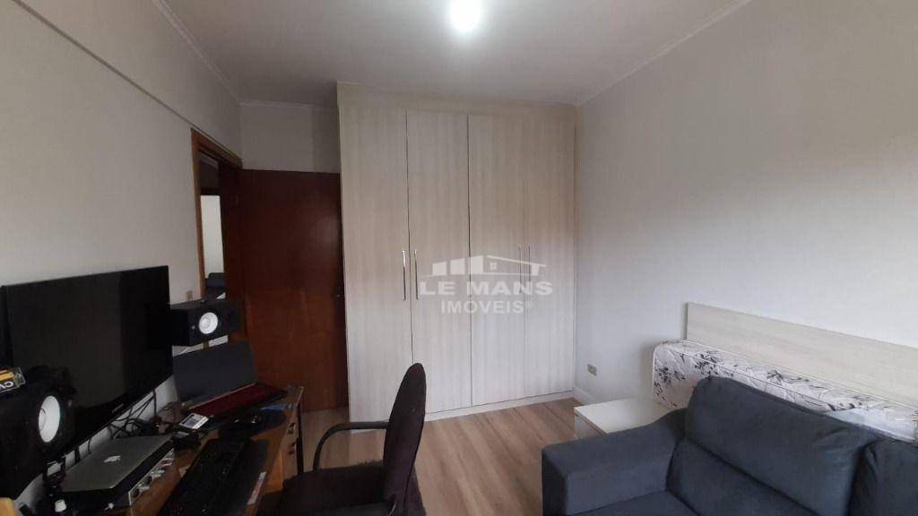 Apartamento à venda com 3 quartos, 84m² - Foto 2