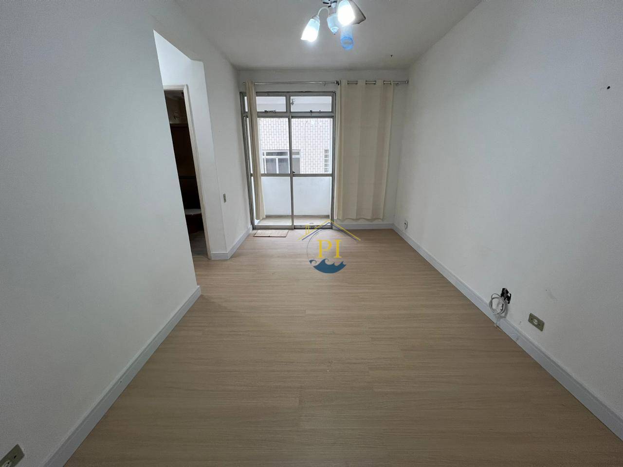 Apartamento à venda com 2 quartos, 66m² - Foto 2