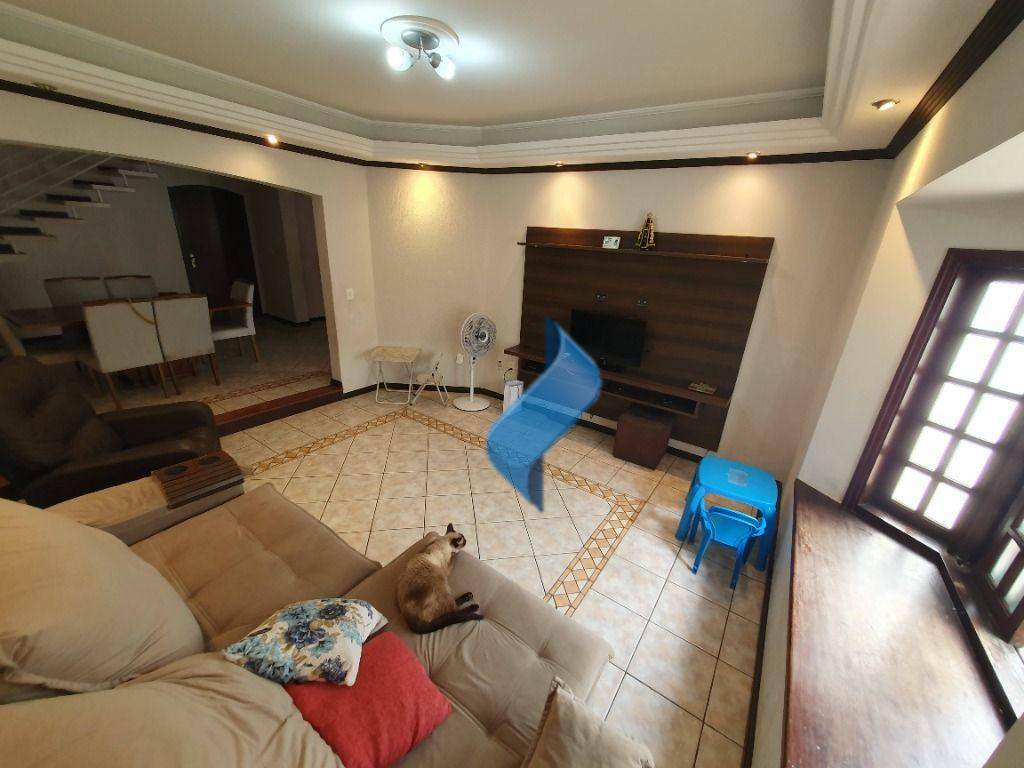 Casa à venda com 4 quartos, 264m² - Foto 5