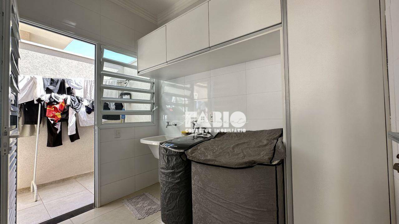 Casa de Condomínio à venda com 4 quartos, 310m² - Foto 49