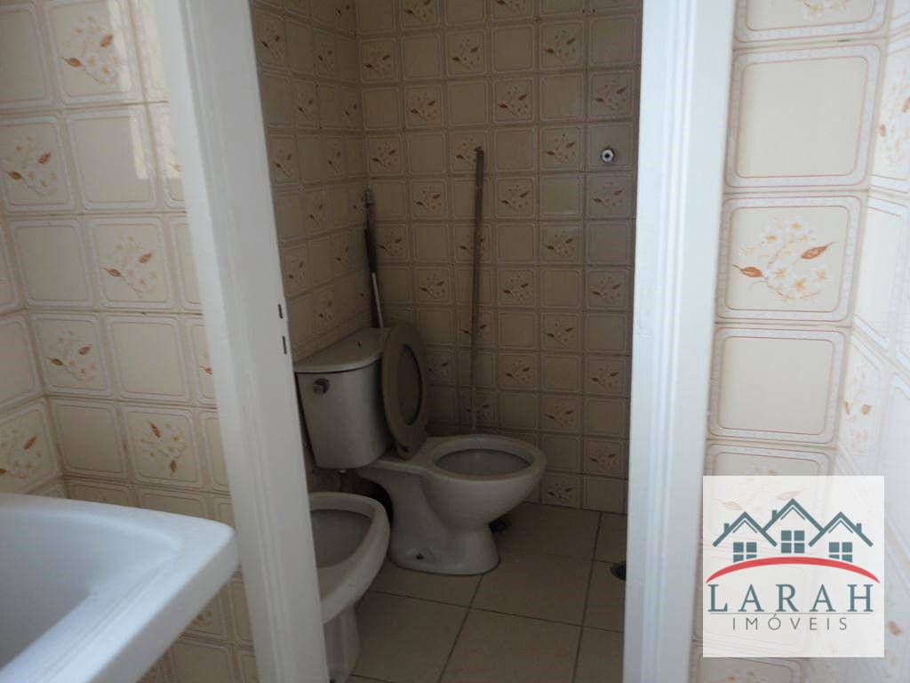 Apartamento para alugar com 3 quartos, 74m² - Foto 4