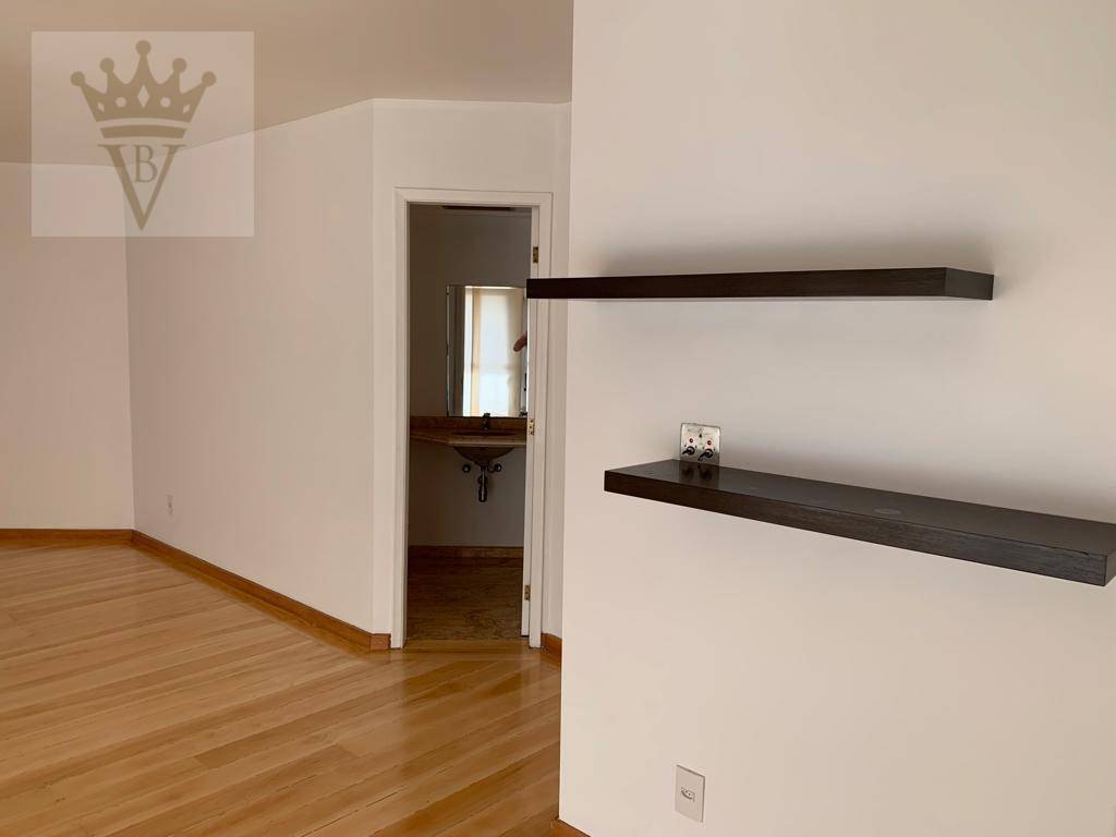 Apartamento para alugar com 3 quartos, 126m² - Foto 4