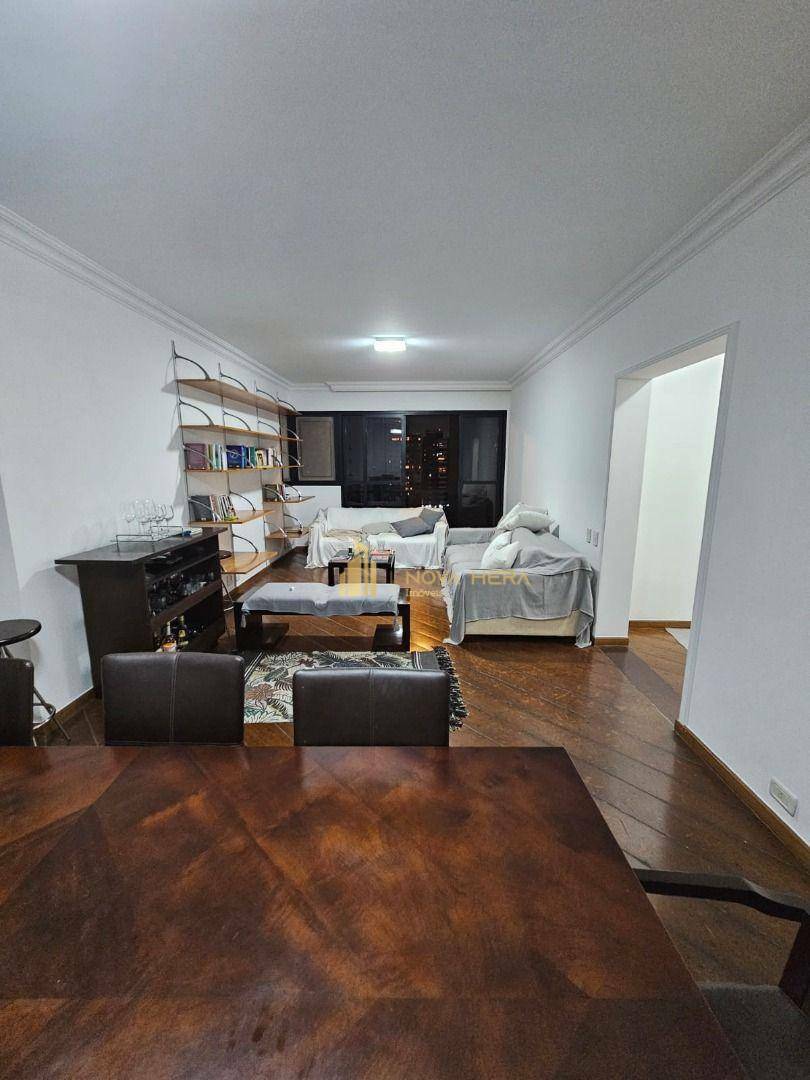 Apartamento à venda com 3 quartos, 154m² - Foto 4