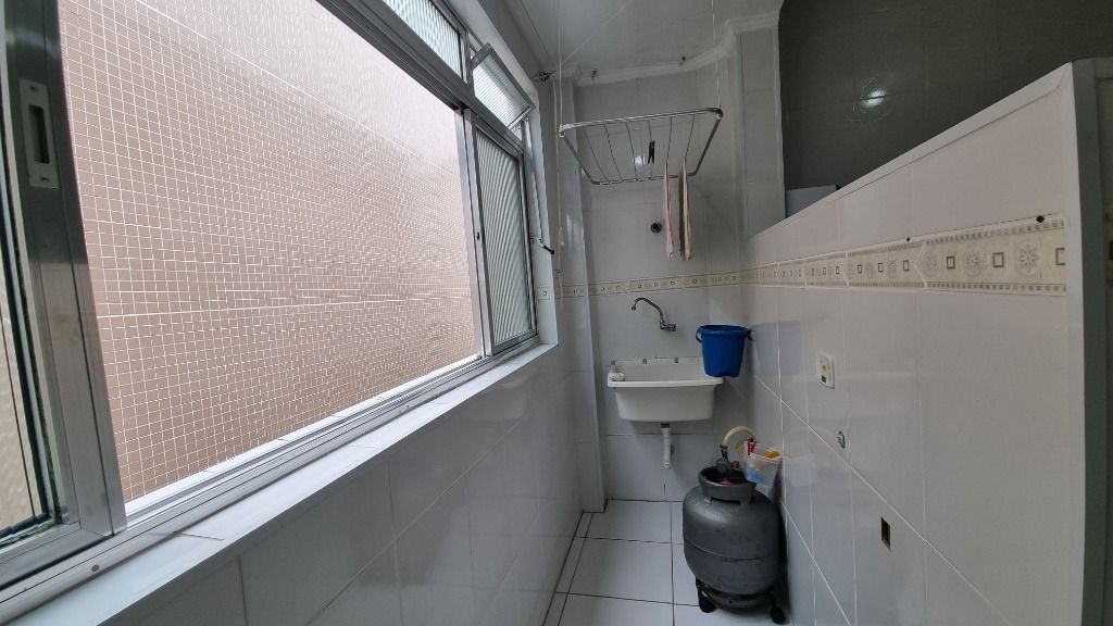 Apartamento à venda com 2 quartos, 65m² - Foto 15