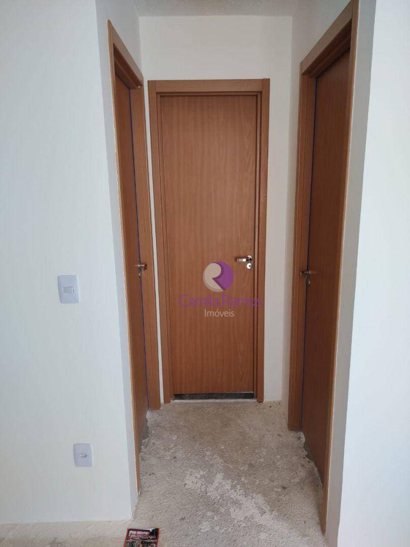 Apartamento à venda com 2 quartos, 40m² - Foto 8