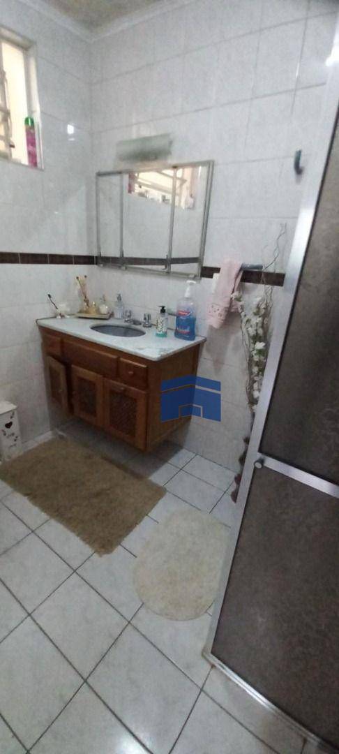 Sobrado à venda com 3 quartos, 245m² - Foto 4